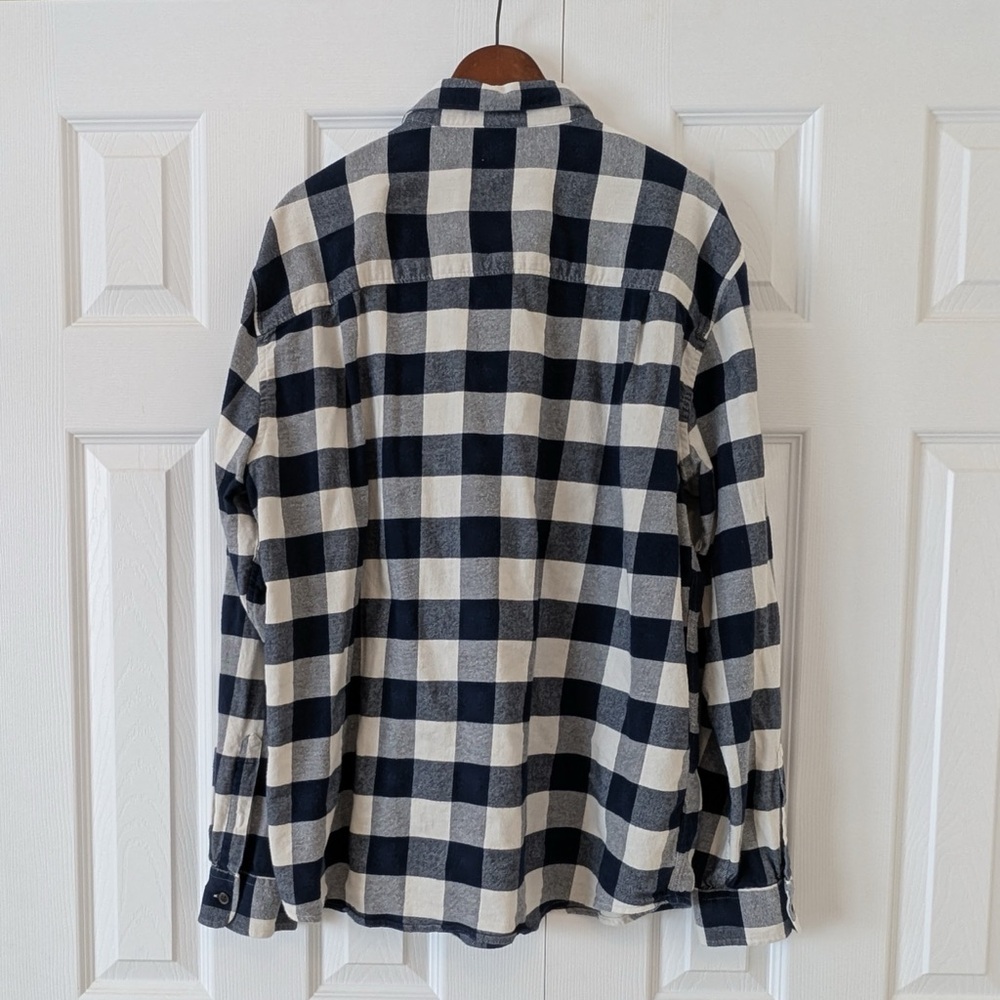 WindRiver Blue & White Men’s 2XL Flannel Plaid Shirt - Picture 2 of 15